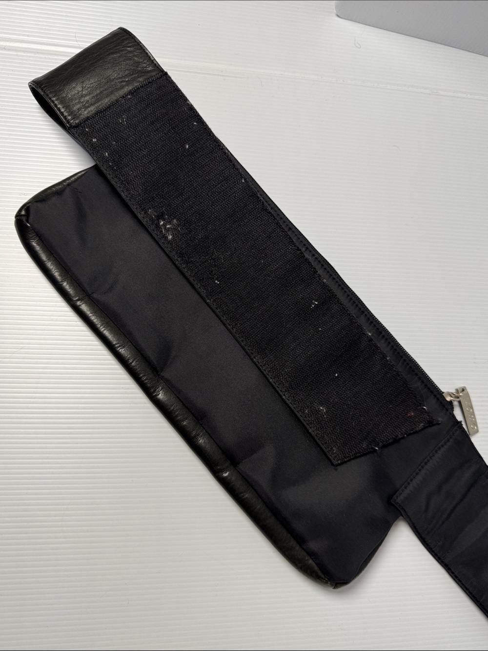 HOBO International Vintage? Black Leather Waist Bag Fanny Pack Crossbody Clutch - Picture 8 of 13